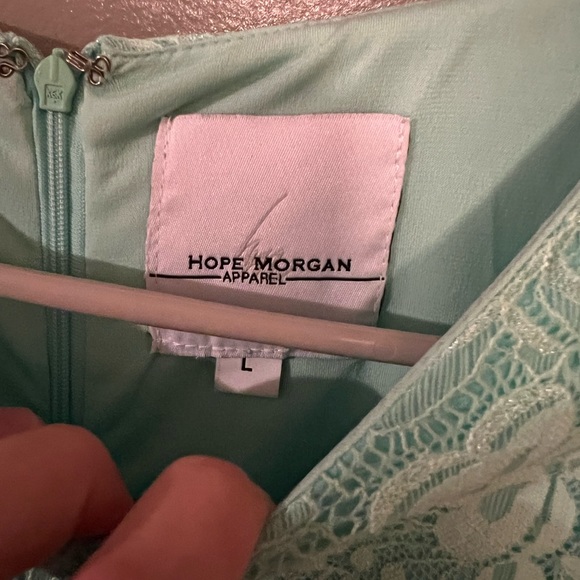 Dress - Picture 4 of 5